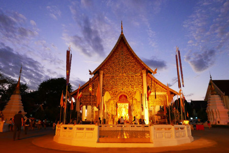 タイ・チェンマイの寺院　ワット・チェディルアン Wat Chedi Luang